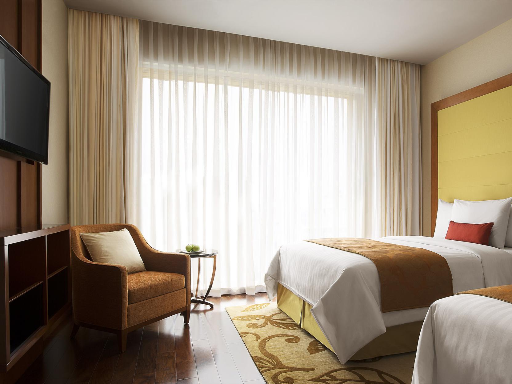 Courtyard By Marriott Kochi Airport Hotell Nedumbassery Eksteriør bilde A room at the hotel